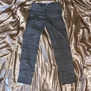 Trendy H&M plaid pants, size 2, black and white